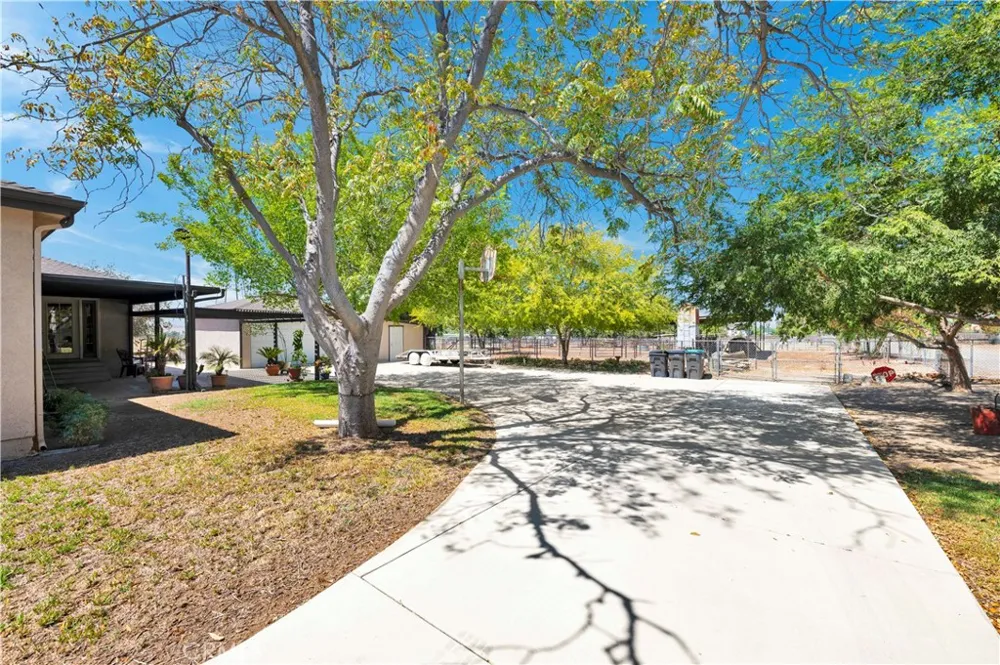 31130 Water Avenue Nuevo, CA 92567