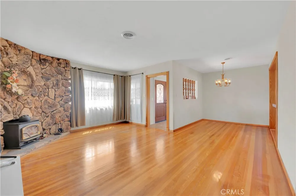 31130 Water Avenue Nuevo, CA 92567