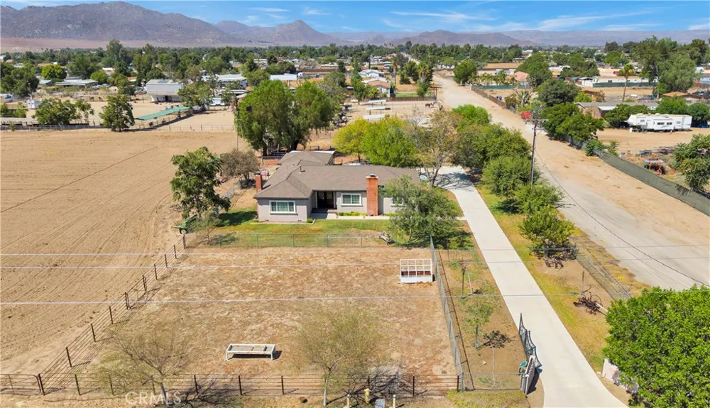 31130 Water Avenue Nuevo, CA 92567