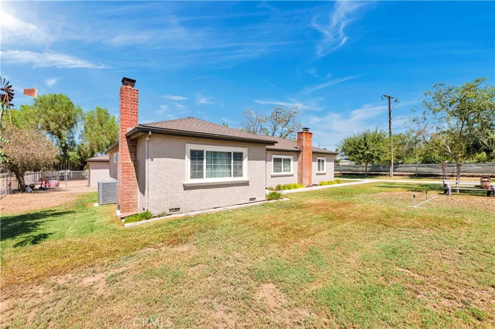 31130 Water Avenue Nuevo, CA 92567