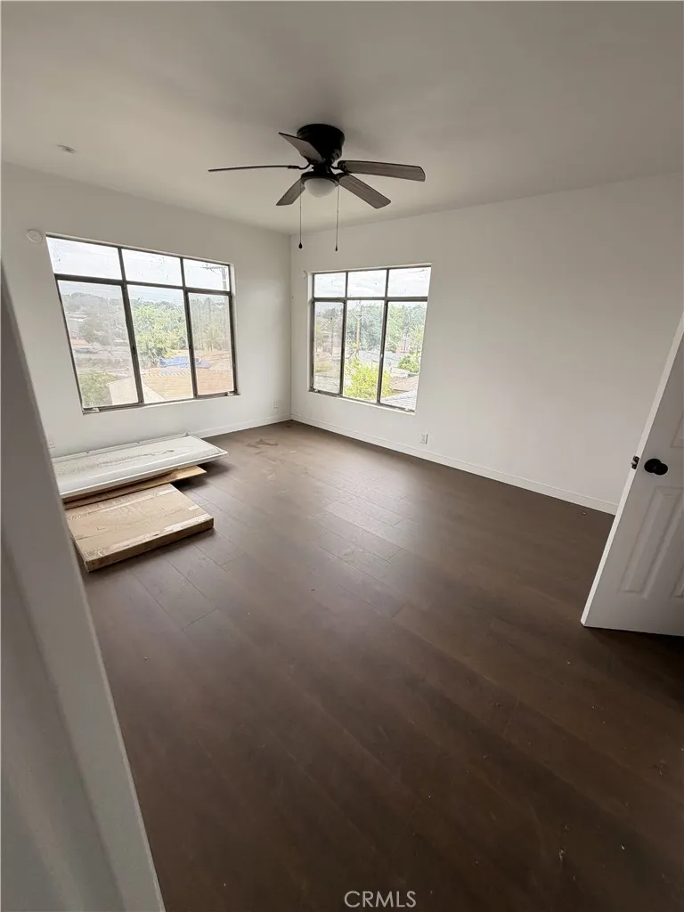 2323 W 102nd Inglewood, CA 90303