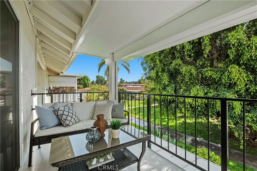 2319 Via Puerta #O Laguna Woods, CA 92637