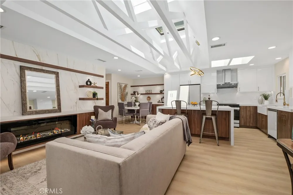 2319 Via Puerta #O Laguna Woods, CA 92637