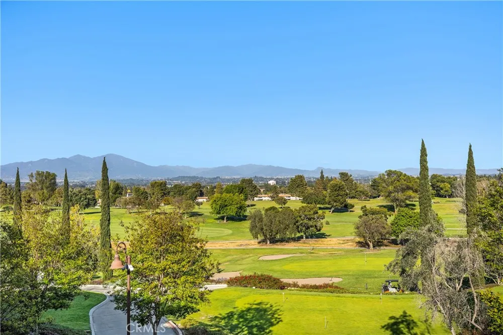 2319 Via Puerta #O Laguna Woods, CA 92637