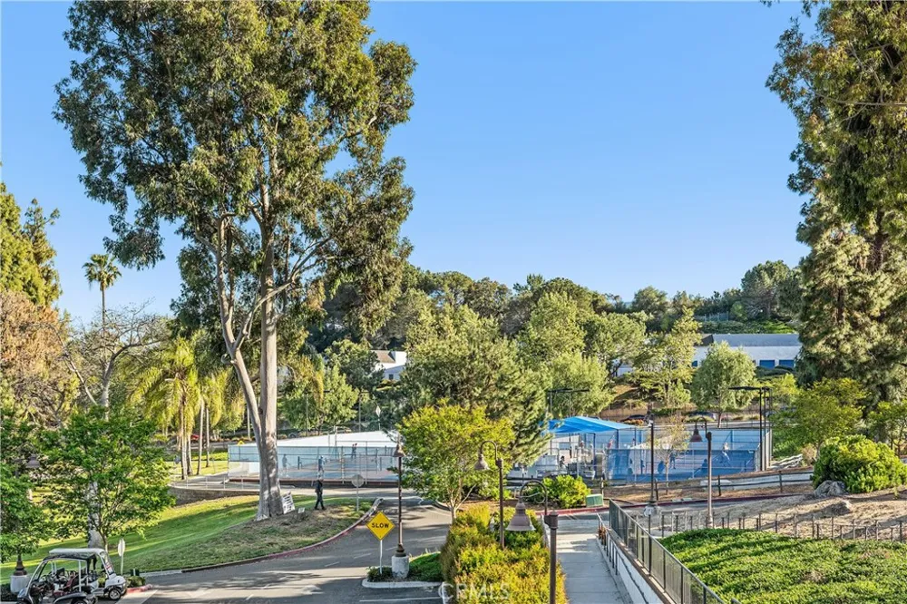 2319 Via Puerta #O Laguna Woods, CA 92637