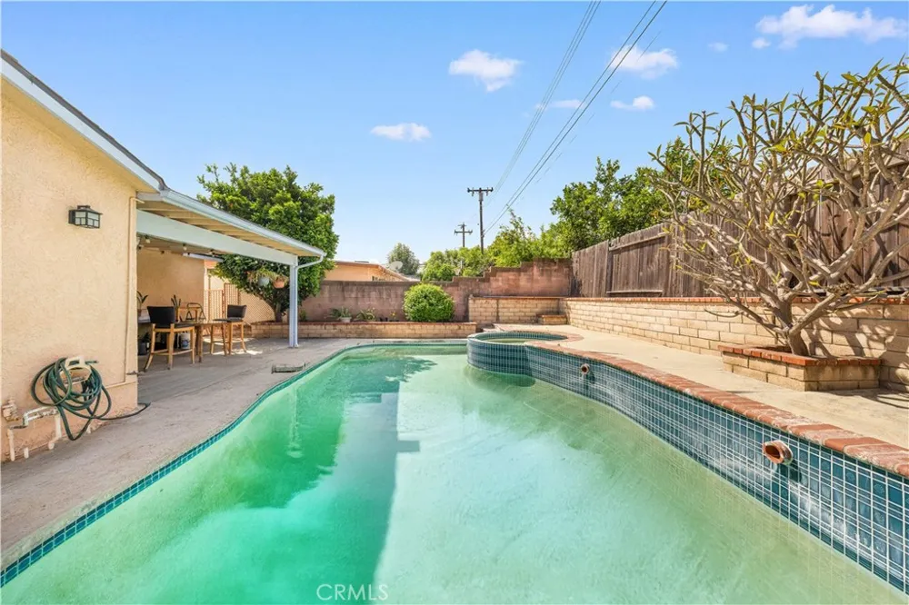 2139 Vivero Drive Rowland Heights, CA 91748