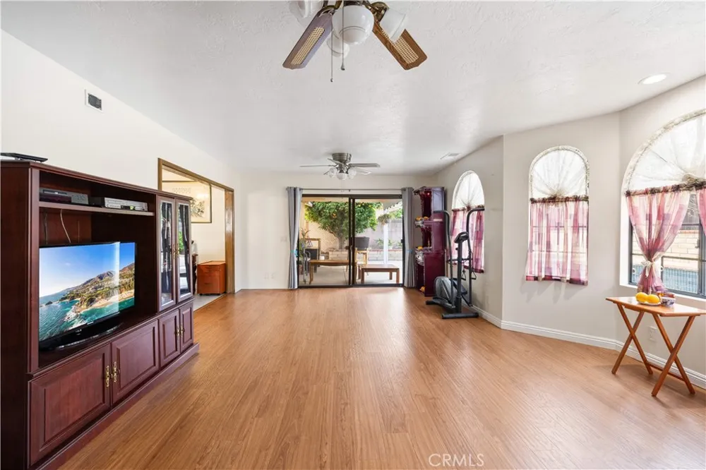 2139 Vivero Drive Rowland Heights, CA 91748