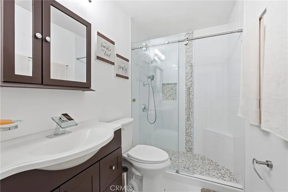 2502 Manhattan Beach #1 Gardena, CA 90249