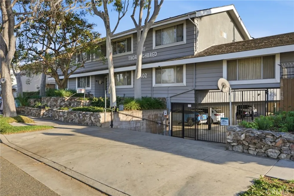 2502 Manhattan Beach #1 Gardena, CA 90249