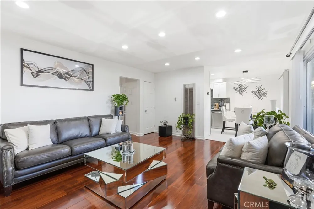 2502 Manhattan Beach #1 Gardena, CA 90249