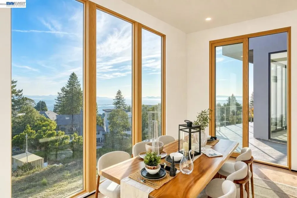 1026 Grizzly Peak Blvd Berkeley, CA 94708