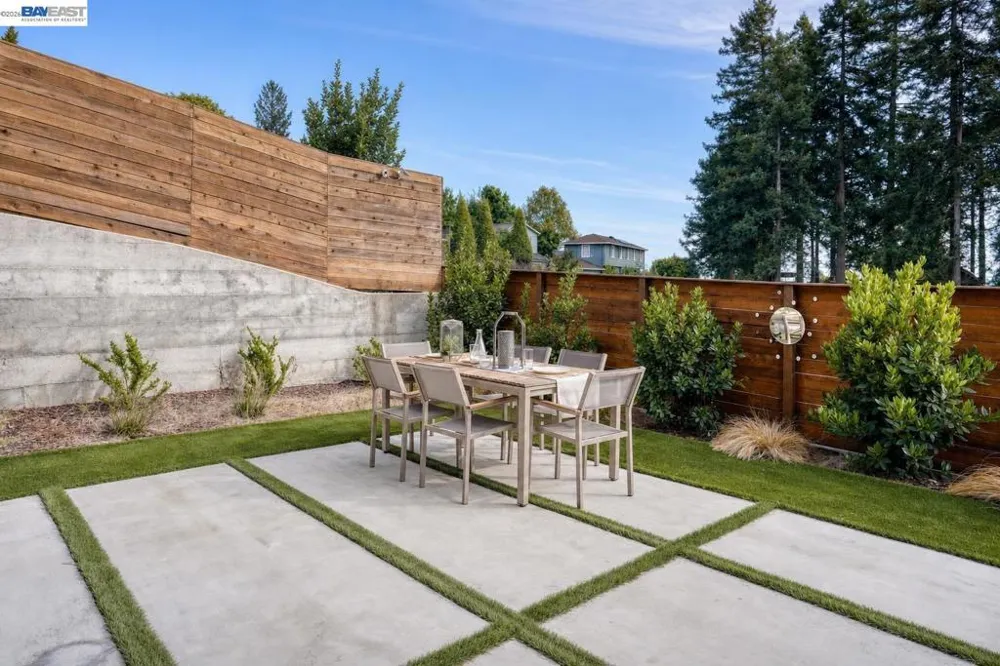 1026 Grizzly Peak Blvd Berkeley, CA 94708