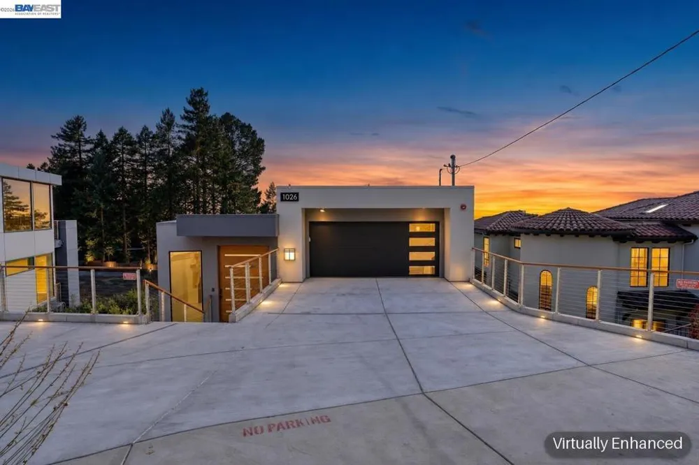 1026 Grizzly Peak Blvd Berkeley, CA 94708