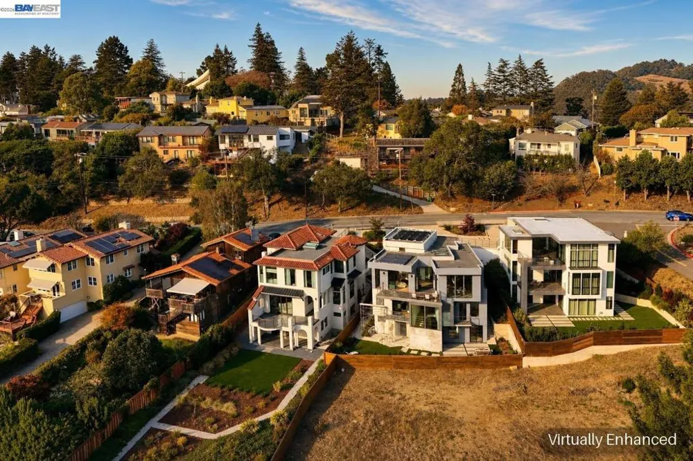 1026 Grizzly Peak Blvd Berkeley, CA 94708