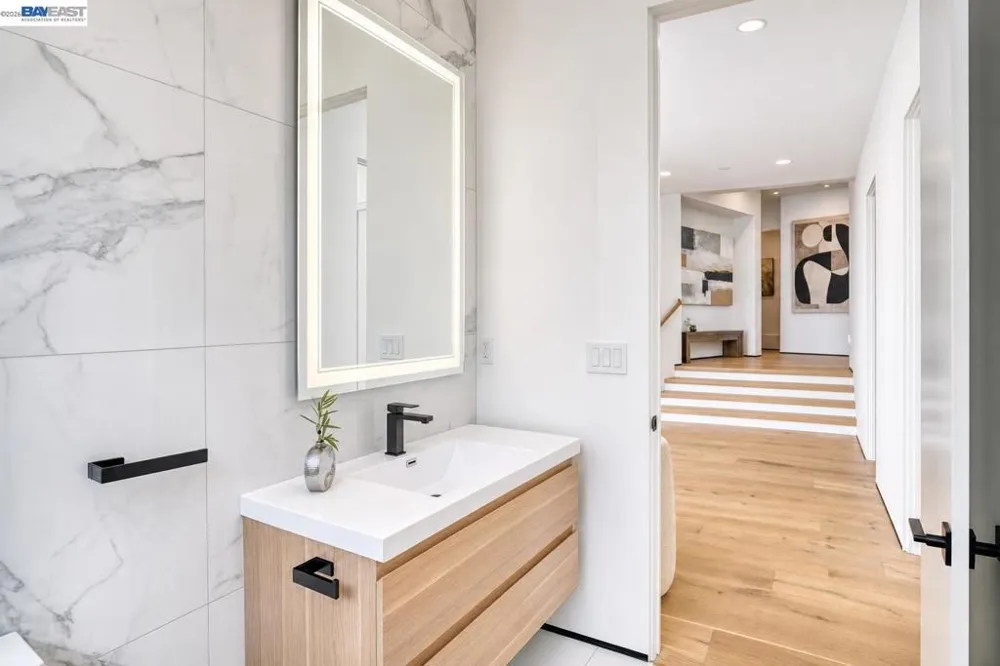1026 Grizzly Peak Blvd Berkeley, CA 94708