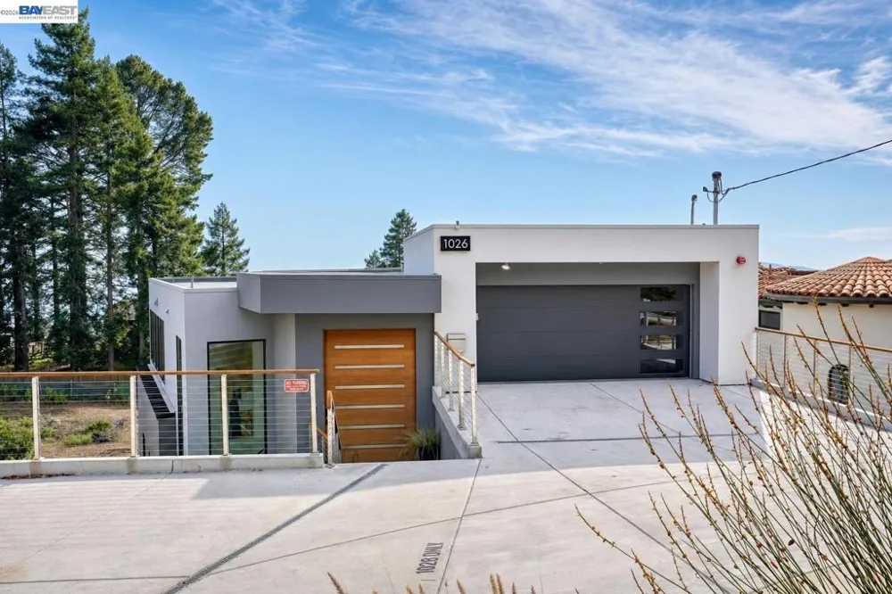 1026 Grizzly Peak Blvd Berkeley, CA 94708