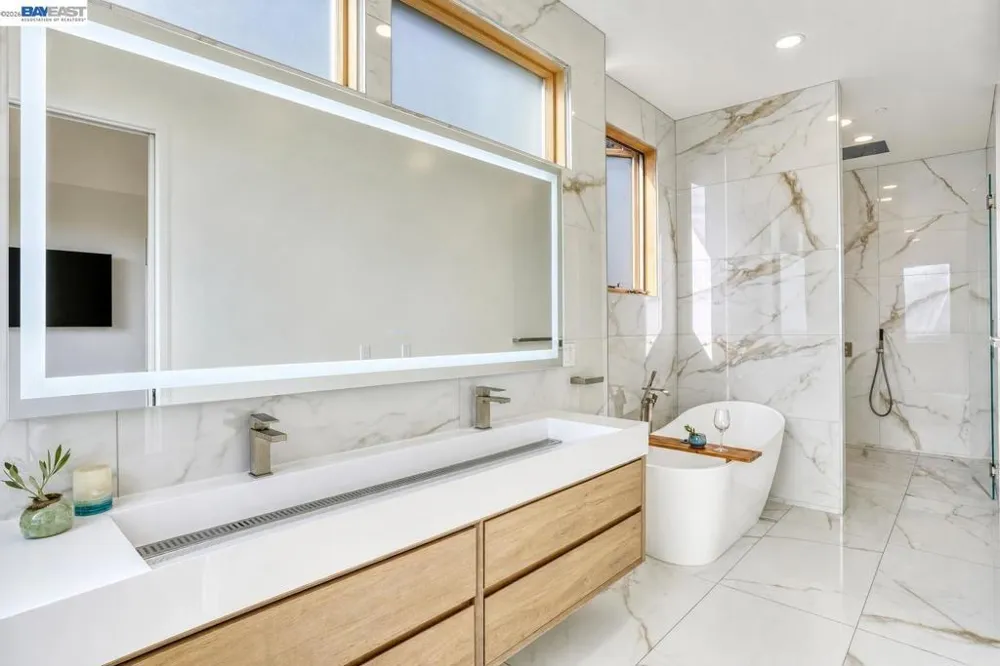 1026 Grizzly Peak Blvd Berkeley, CA 94708