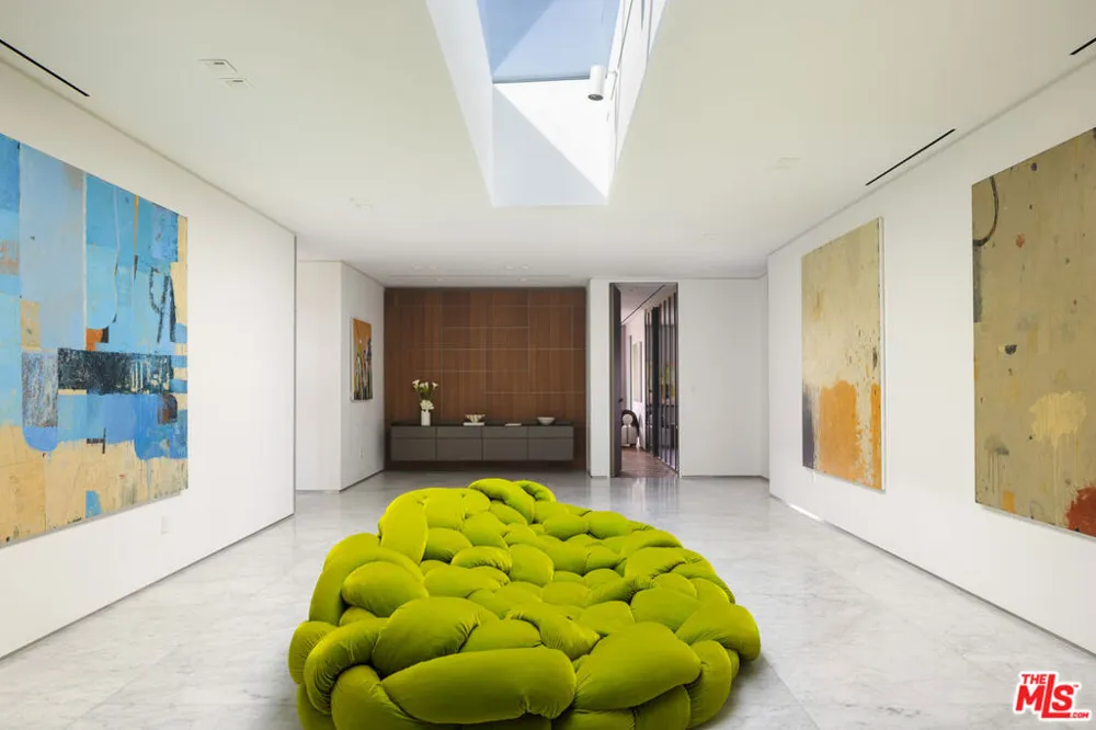 11005 Bellagio Place Los Angeles, CA 90077