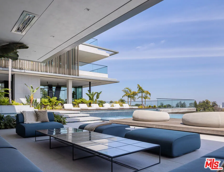 11005 Bellagio Place Los Angeles, CA 90077