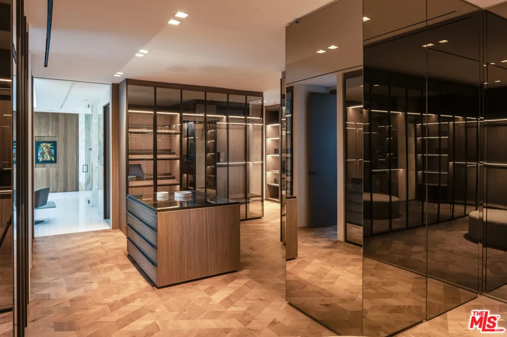 11005 Bellagio Place Los Angeles, CA 90077