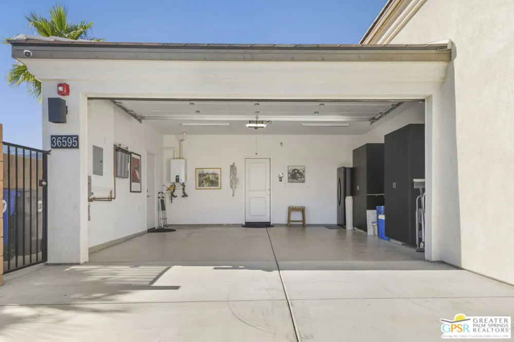 36595 Paseo Del Sol Cathedral City, CA 92234