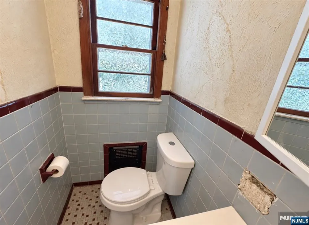 181 6th Street Saddle Brook, NJ 07663