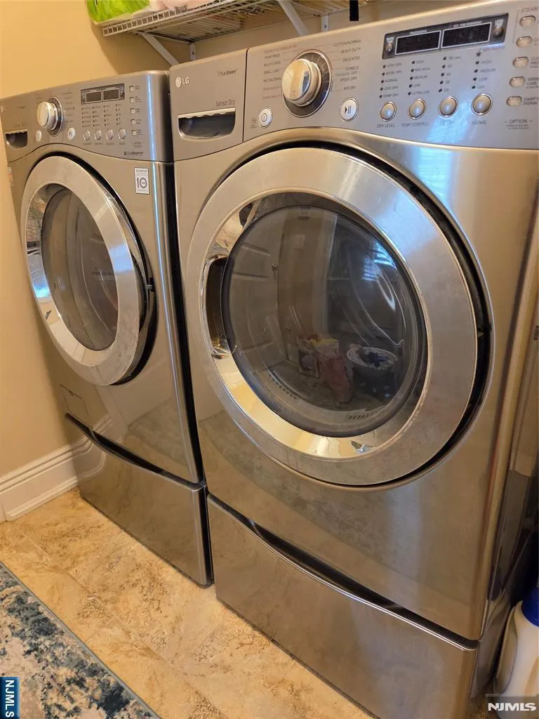 60 1st Harrington Park, NJ 07640
