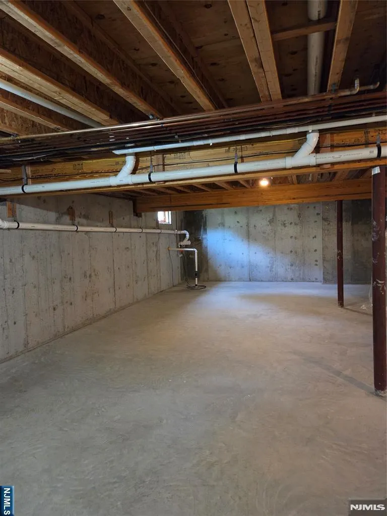60 1st Harrington Park, NJ 07640