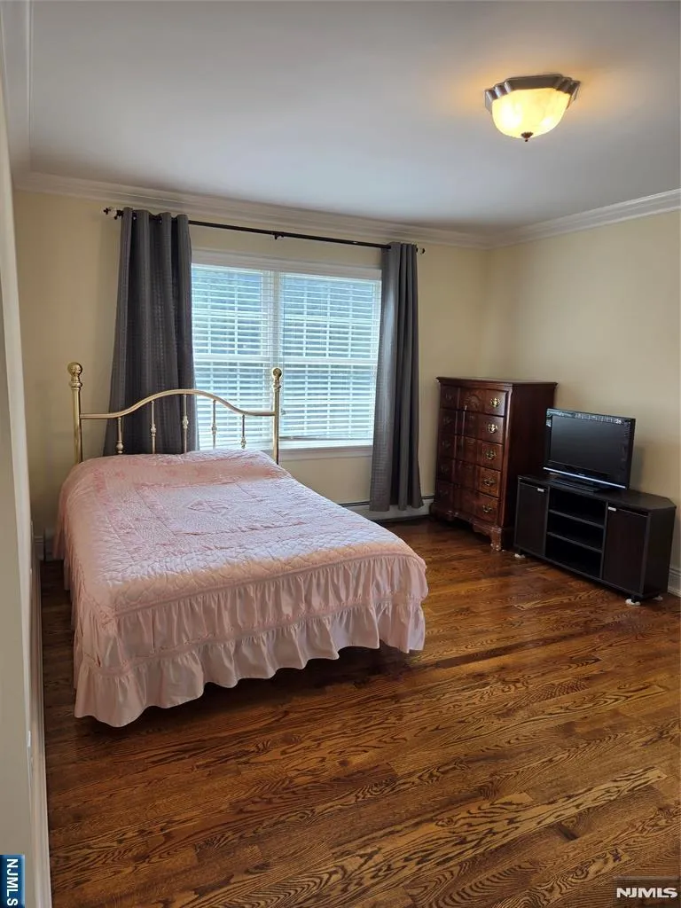 60 1st Harrington Park, NJ 07640
