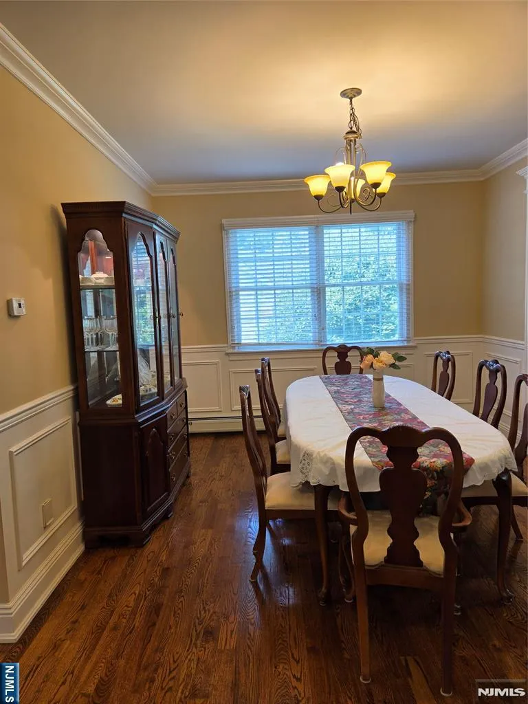60 1st Harrington Park, NJ 07640