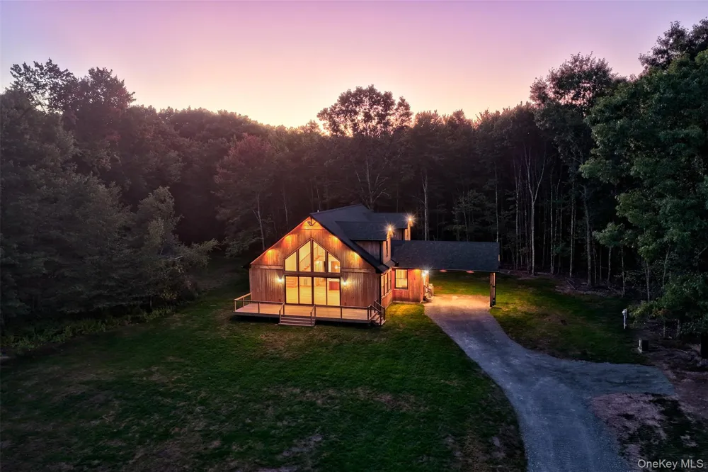 184 Mahls Pond Road Narrowsburg, NY 12764