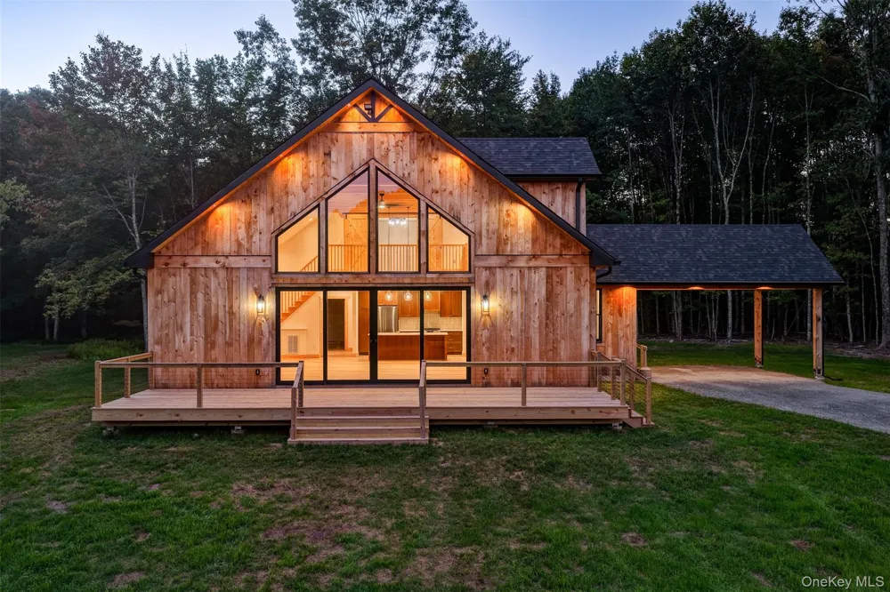 184 Mahls Pond Road Narrowsburg, NY 12764
