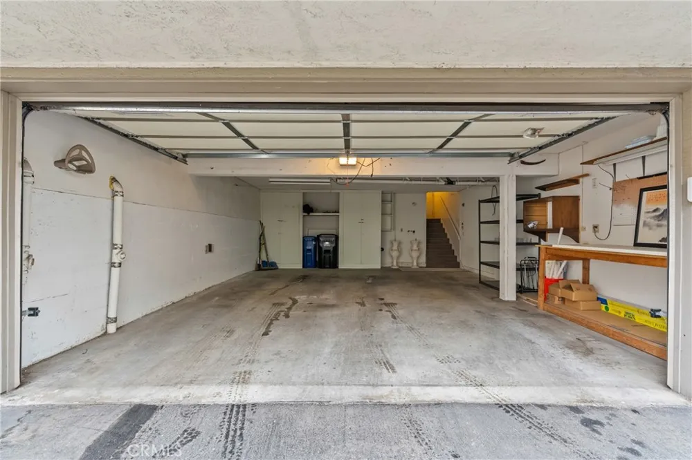 6249 Randi Avenue Woodland Hills, CA 91367