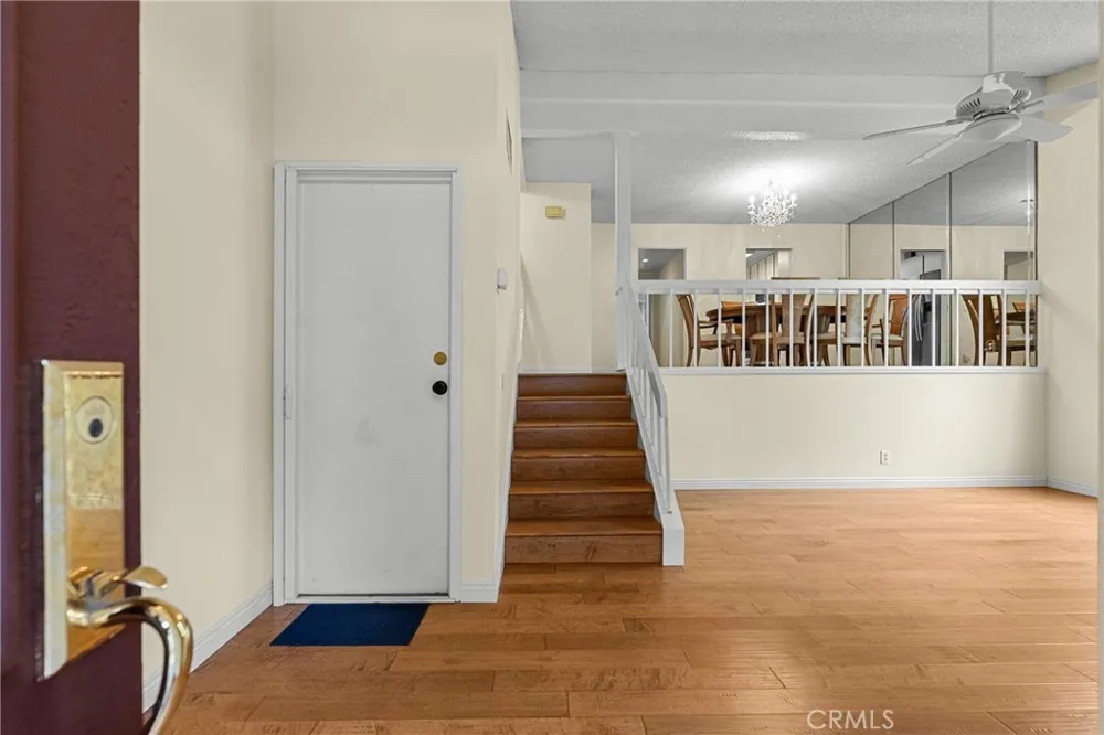 6249 Randi Avenue Woodland Hills, CA 91367