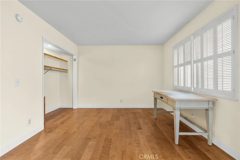 6249 Randi Avenue Woodland Hills, CA 91367