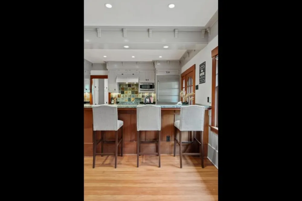 1301 Bryant Street Palo Alto, CA 94301