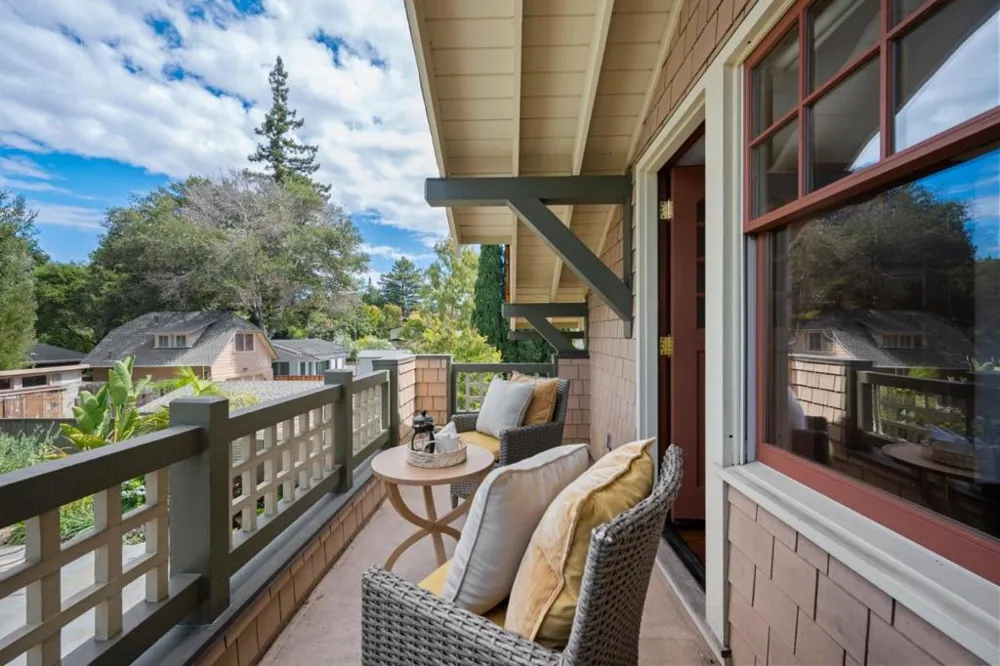 1301 Bryant Street Palo Alto, CA 94301