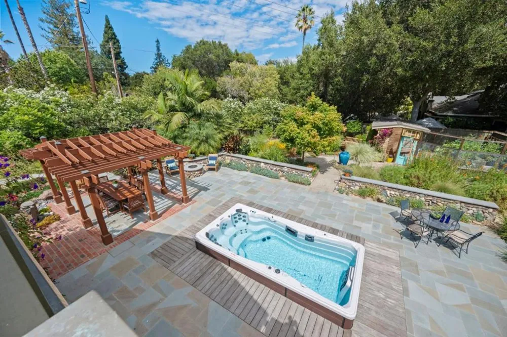 1301 Bryant Street Palo Alto, CA 94301