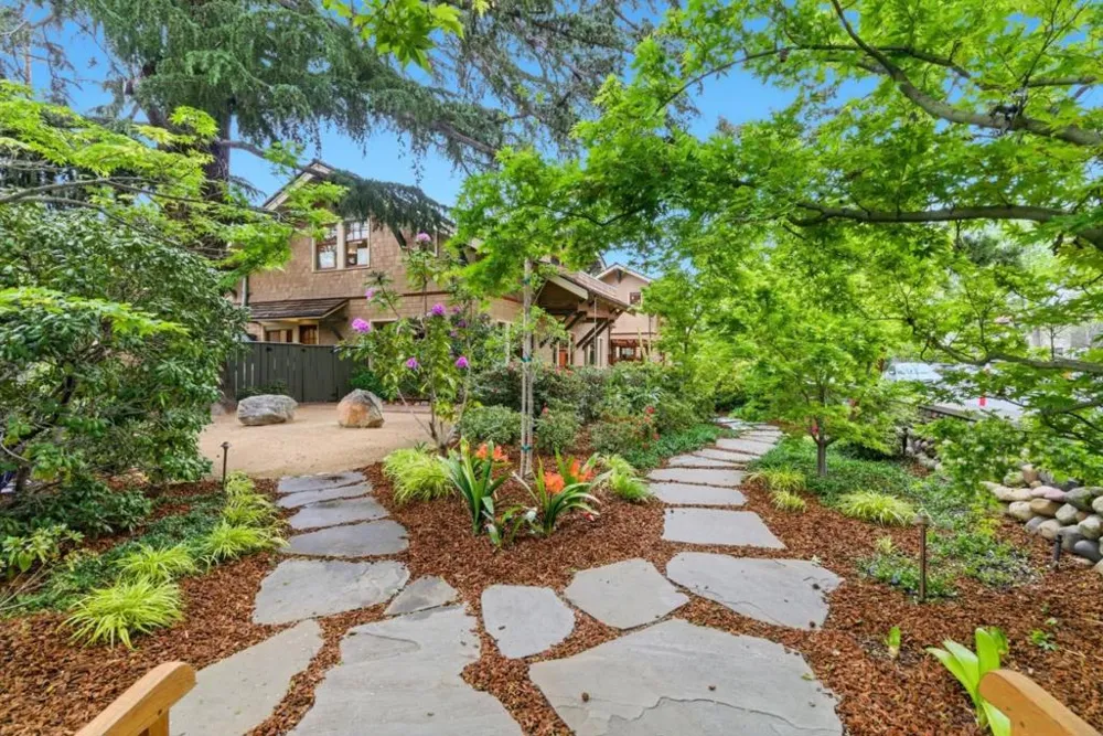 1301 Bryant Street Palo Alto, CA 94301