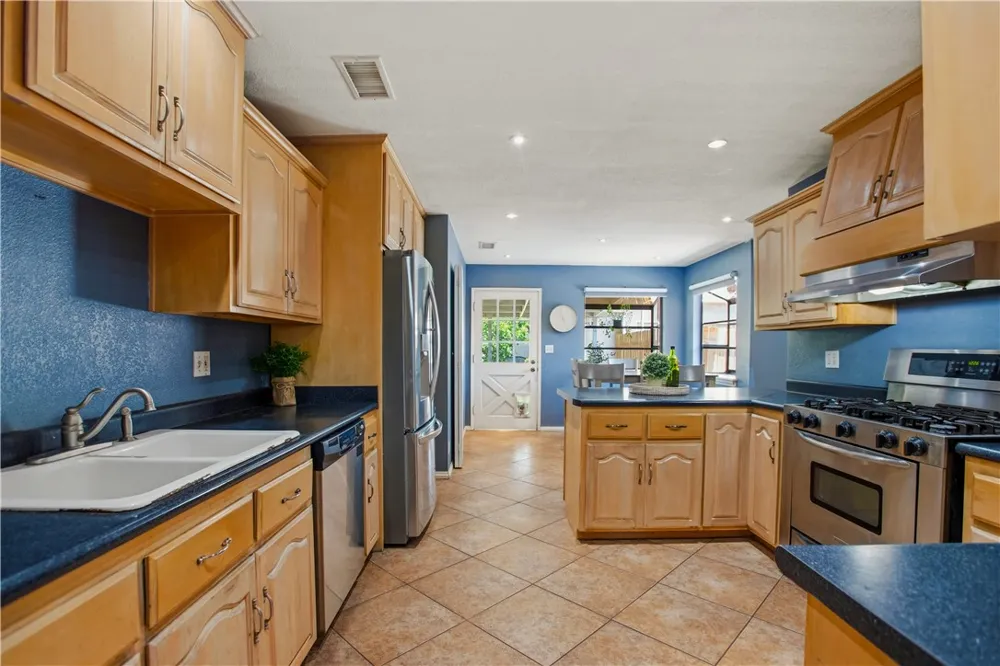 1911 W Palm West Covina, CA 91790