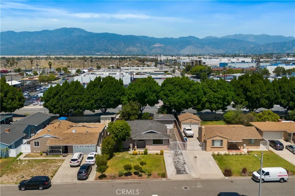 1911 W Palm West Covina, CA 91790