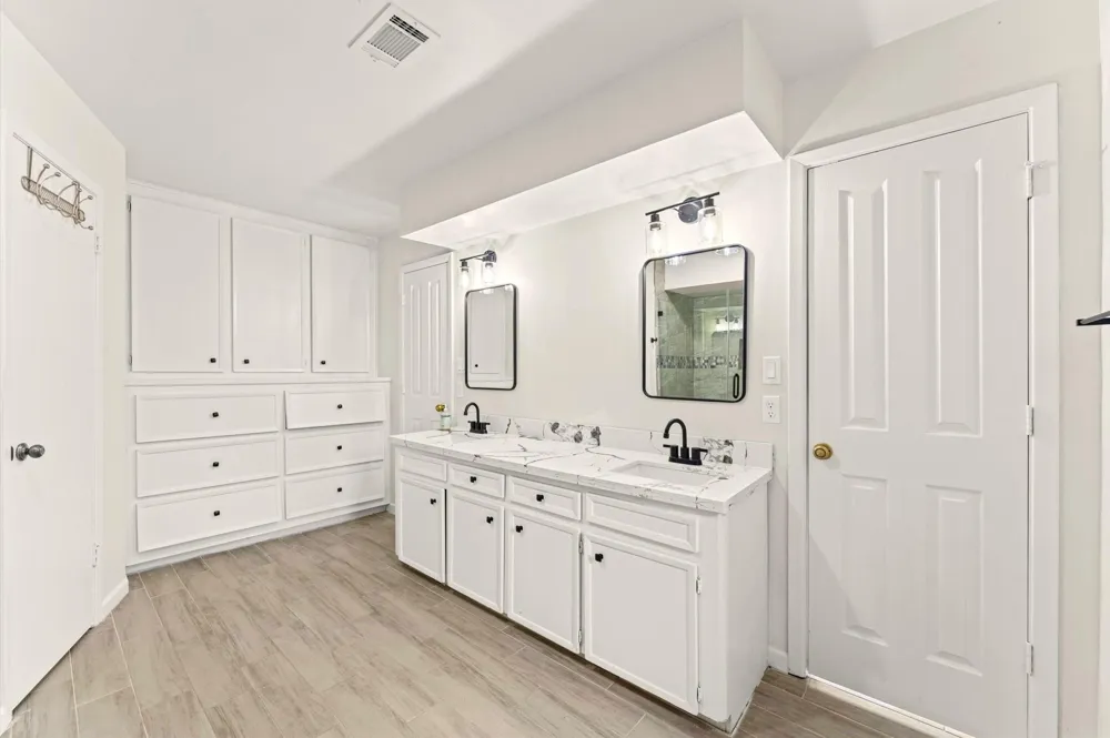 11535 Ella Lee Lane Houston, TX 77077