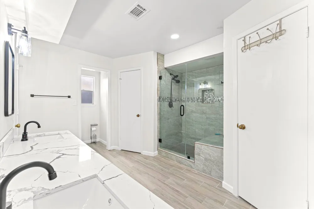 11535 Ella Lee Lane Houston, TX 77077