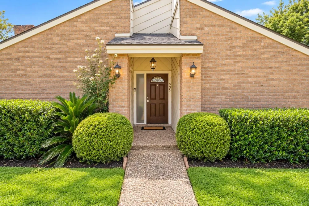 11535 Ella Lee Lane Houston, TX 77077
