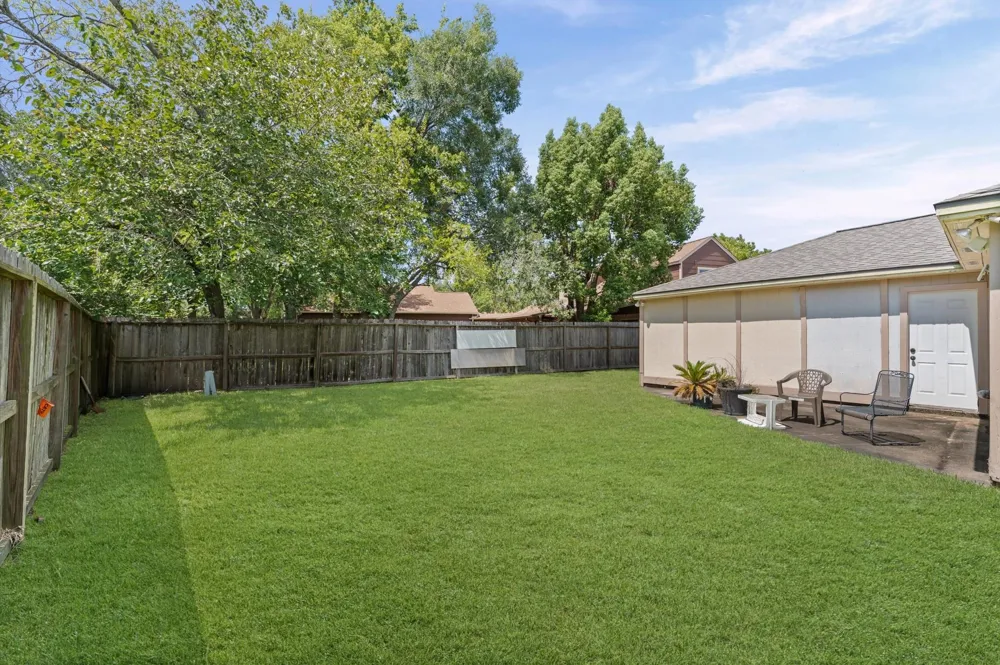 11535 Ella Lee Lane Houston, TX 77077