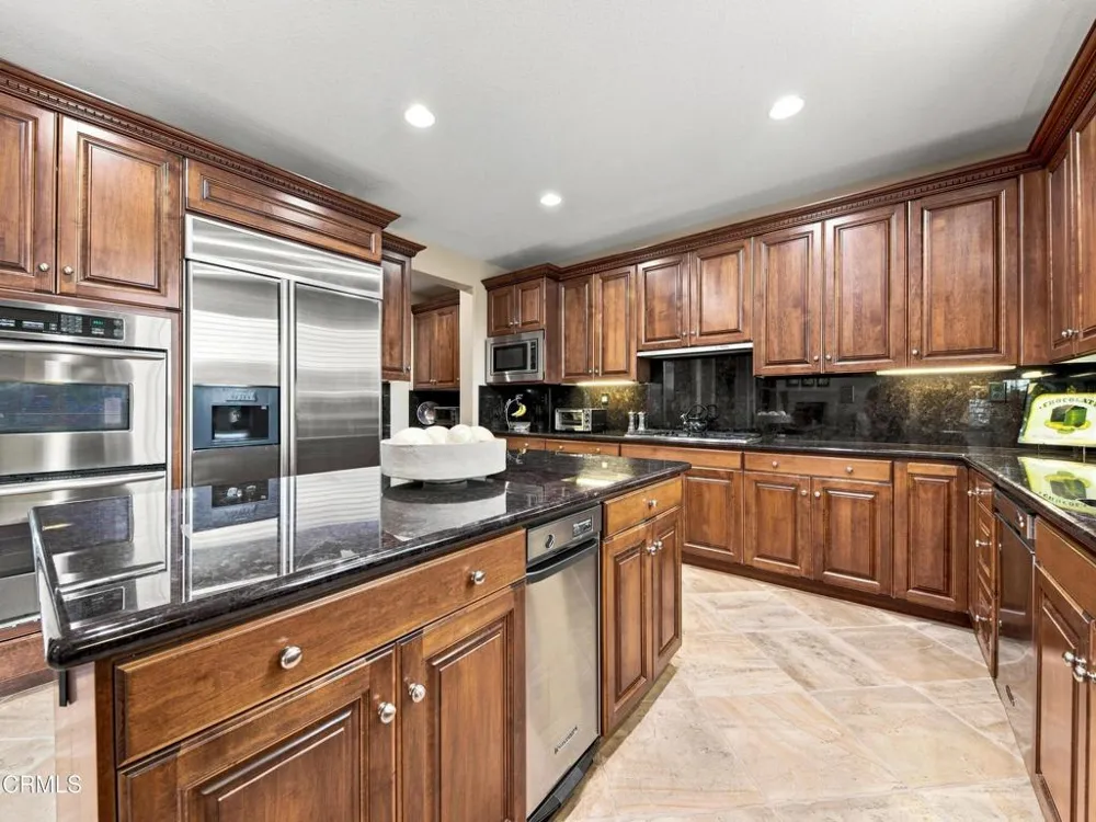 27041 Timberline Terrace Valencia, CA 91381
