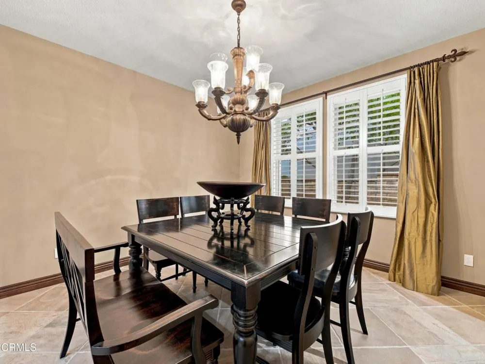 27041 Timberline Terrace Valencia, CA 91381