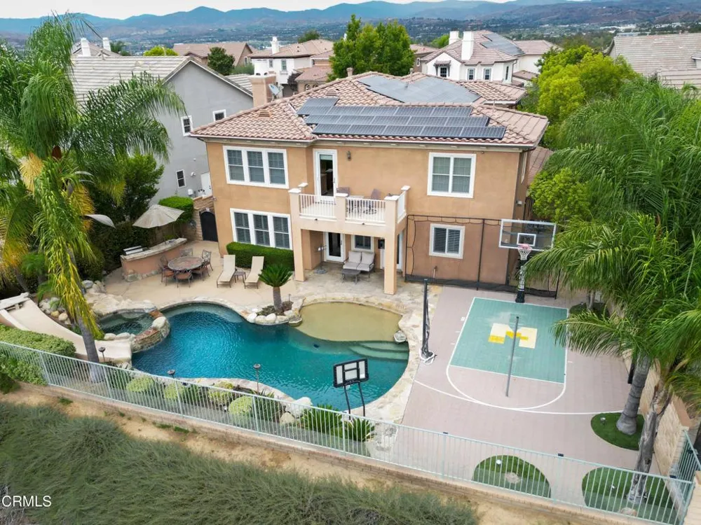 27041 Timberline Terrace Valencia, CA 91381