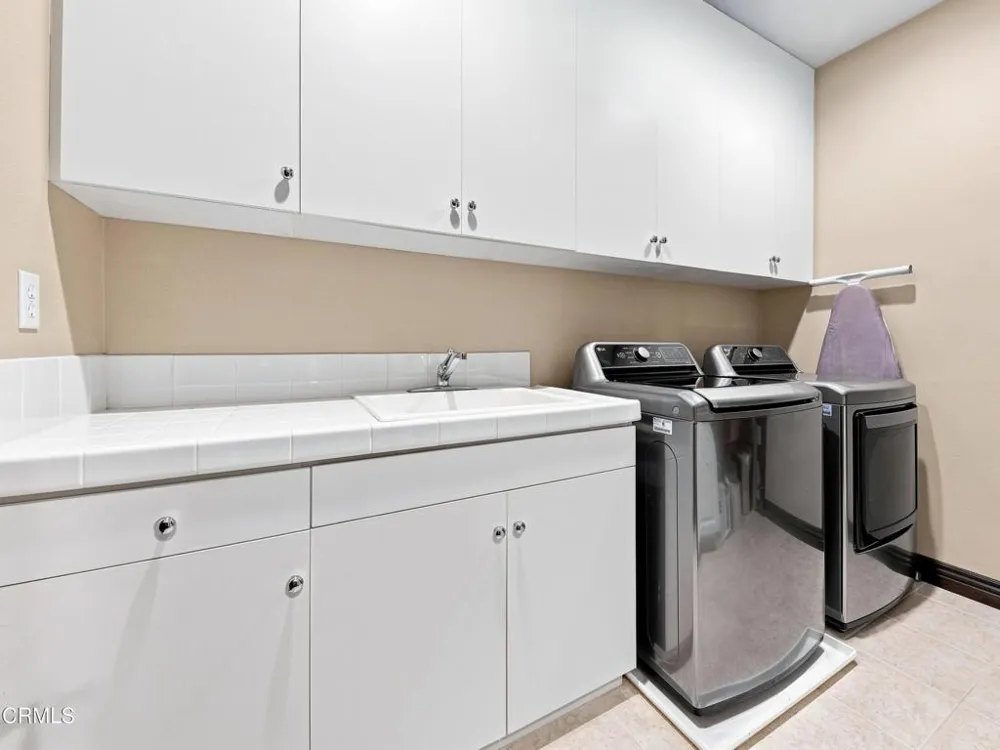27041 Timberline Terrace Valencia, CA 91381