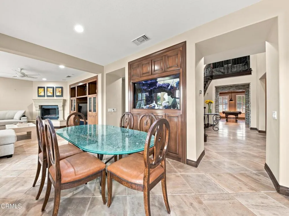 27041 Timberline Terrace Valencia, CA 91381